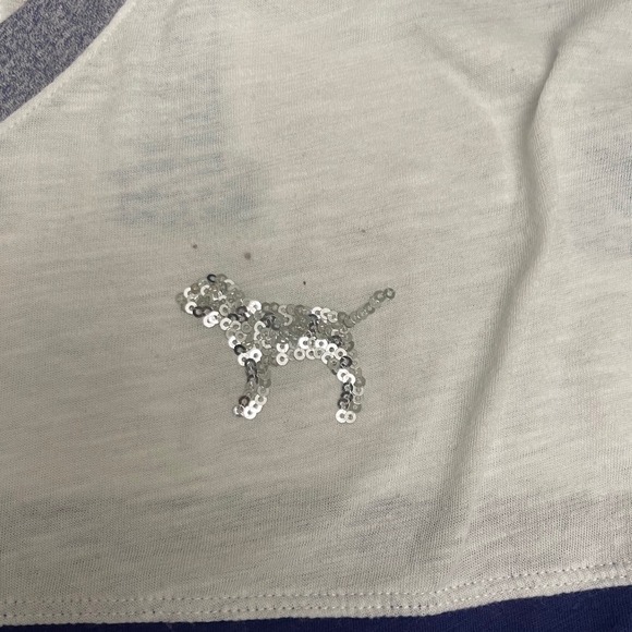 PINK Victoria's Secret Long Sleeve V Neck Sequin Graphic Shirt LARGE Navy Blue - Picture 3 of 6